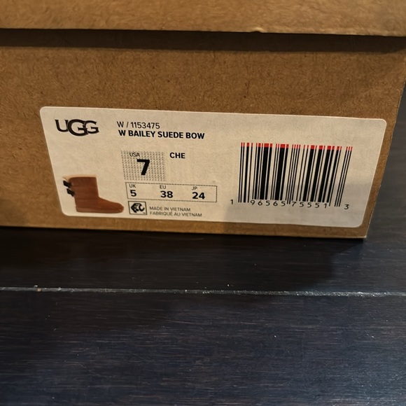 UGG BAILEY SUEDE BOW BOOTS IN CHESTNUT SZ 7, 8 NEW IN BOX - Picture 12 of 15